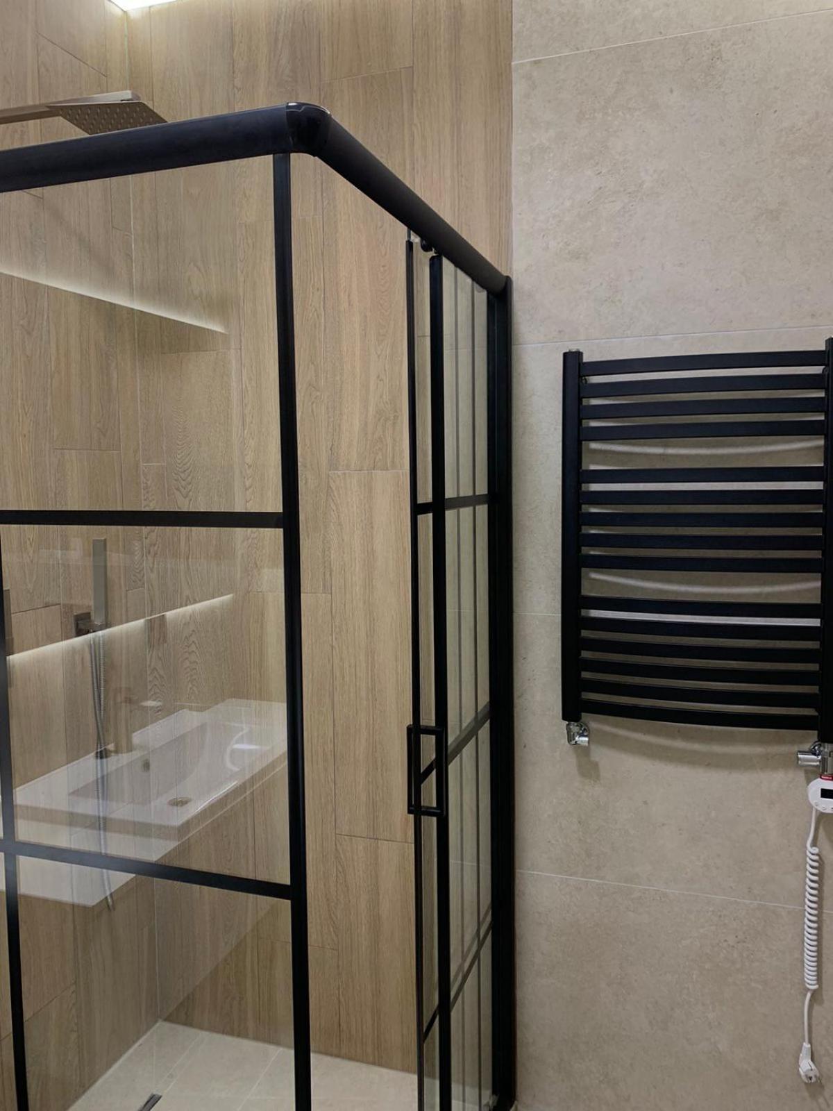 Арта Hotel Yavoriv  Екстериор снимка