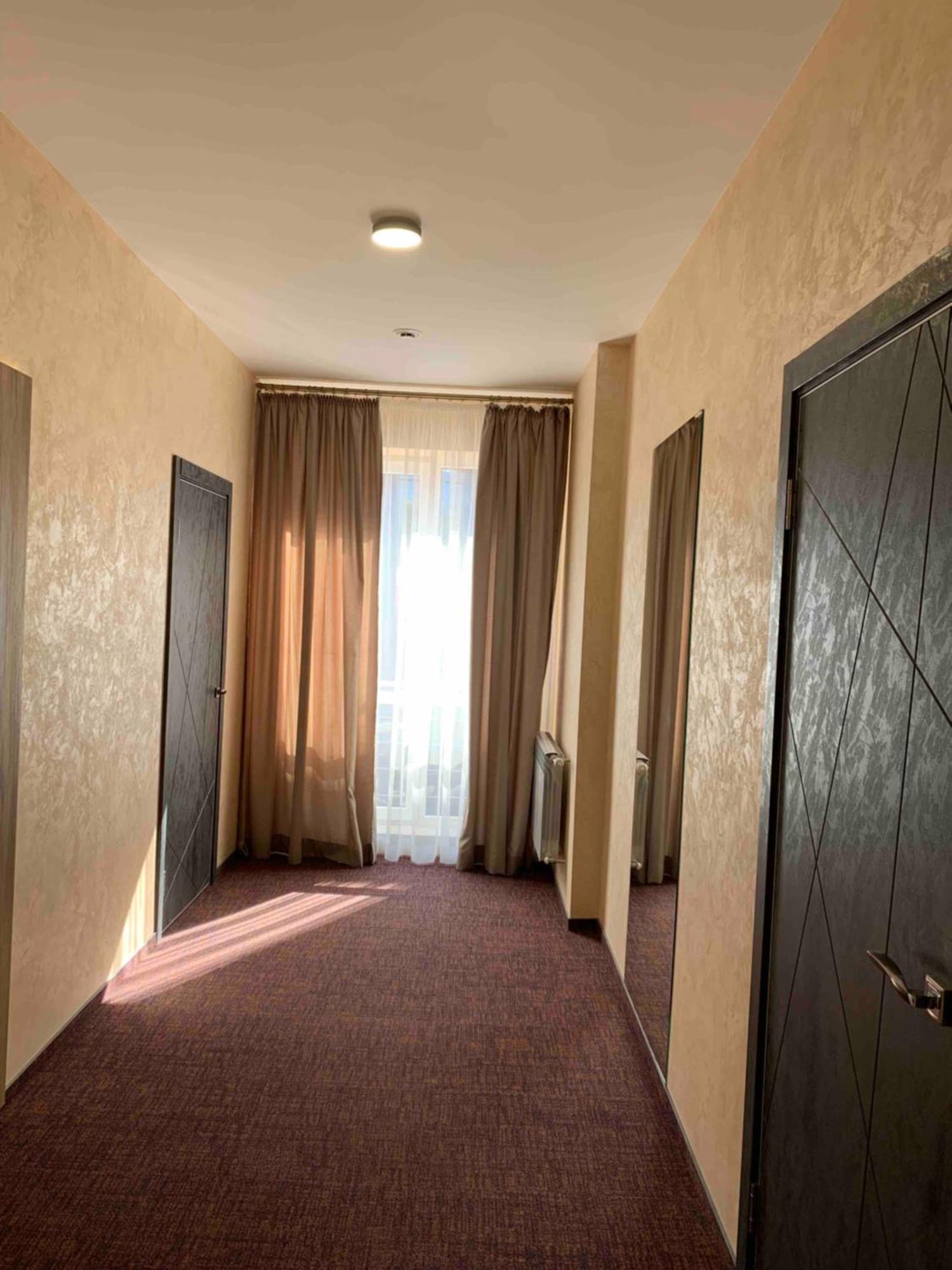 Арта Hotel Yavoriv  Екстериор снимка