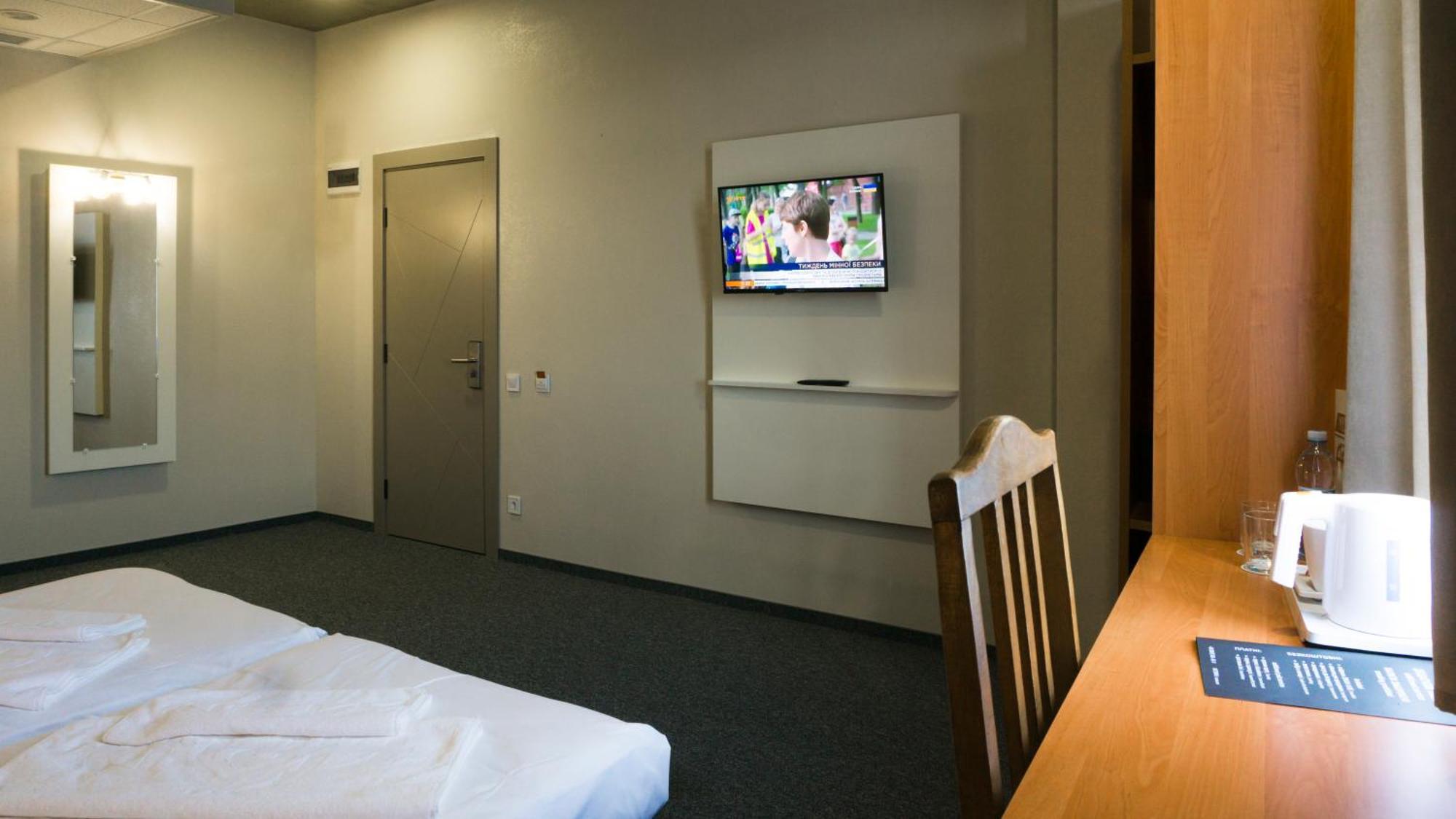 Арта Hotel Yavoriv  Екстериор снимка