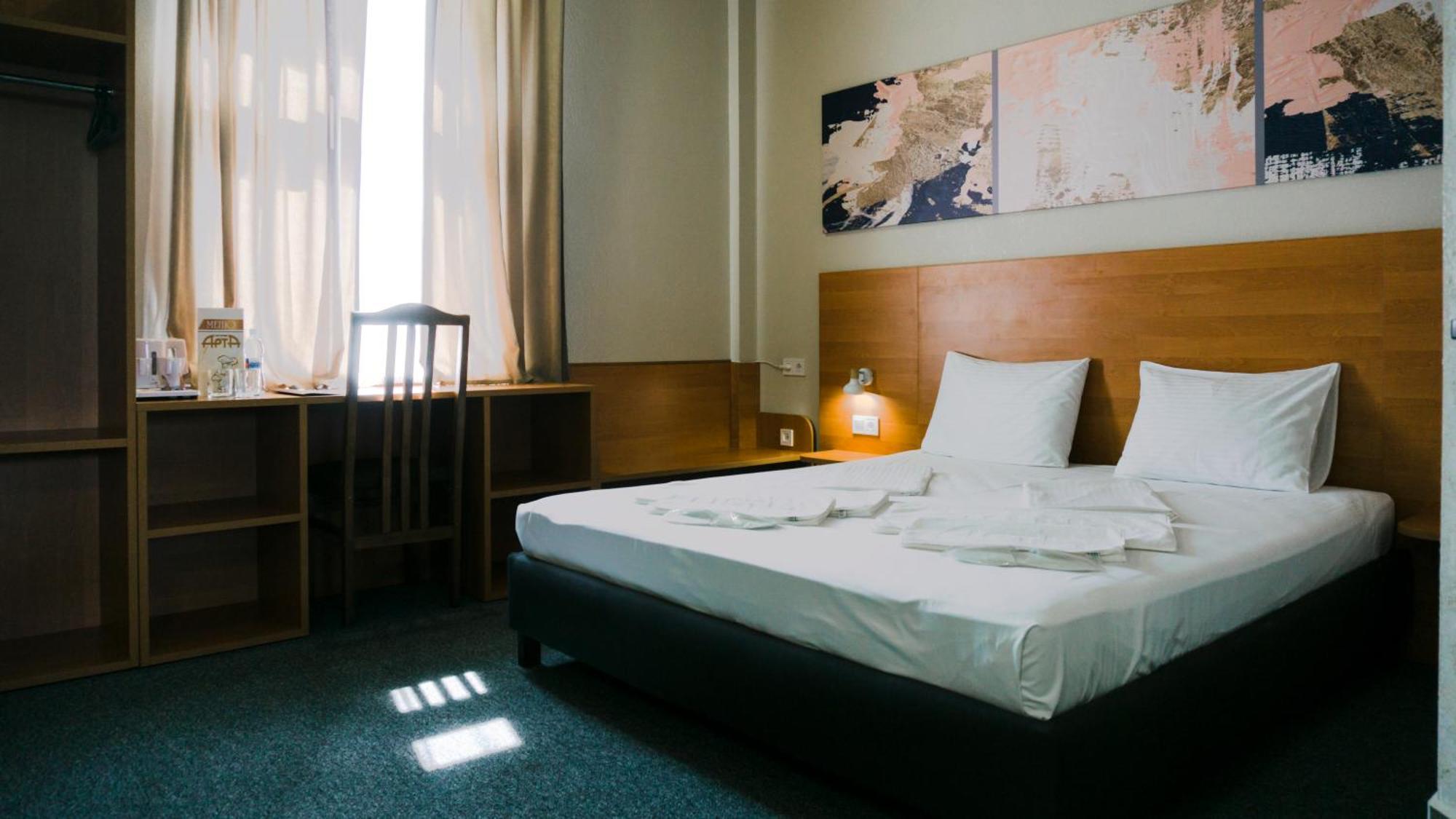 Арта Hotel Yavoriv  Екстериор снимка